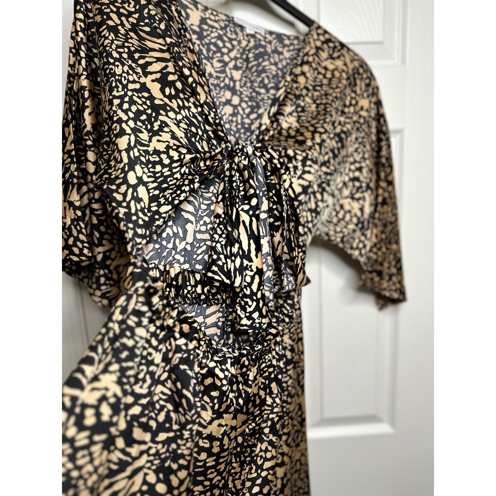 Maxi Dress Women Small Tan Black Cut Out Front Tie Good Condition vacation - Picture 3 of 10